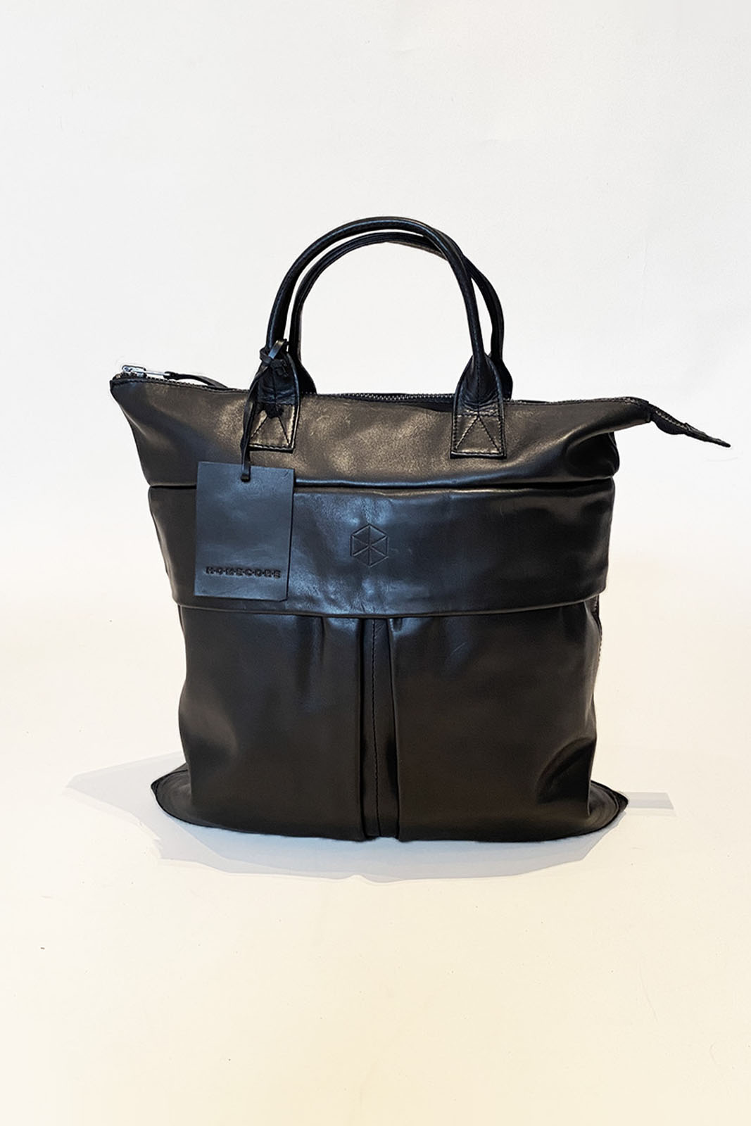 HOMECORE Mod. NEW MALICE BLACK LEATHER HOMECORE Mod. NEW MALICE BLACK LEATHER